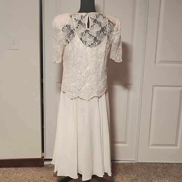 Two piece vintage wedding mother of the bride,  formal, fancy gown, dress white - Picture 5 of 13
